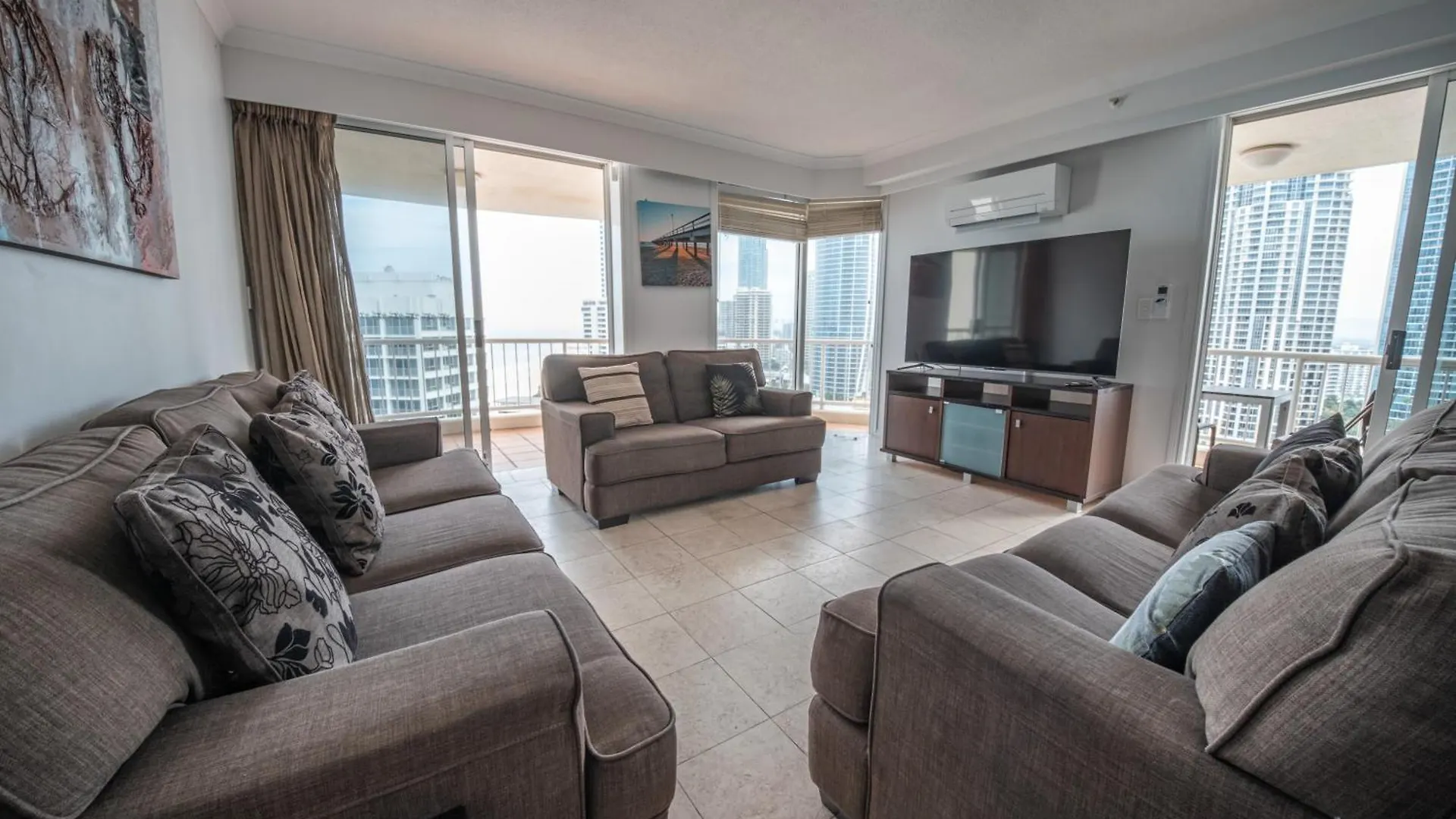 Apartment Moroccan Resort Surfers Paradise Gold Coast